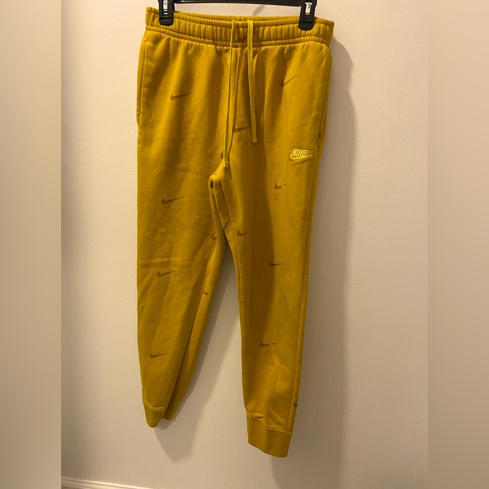Nike men’s medium sweats